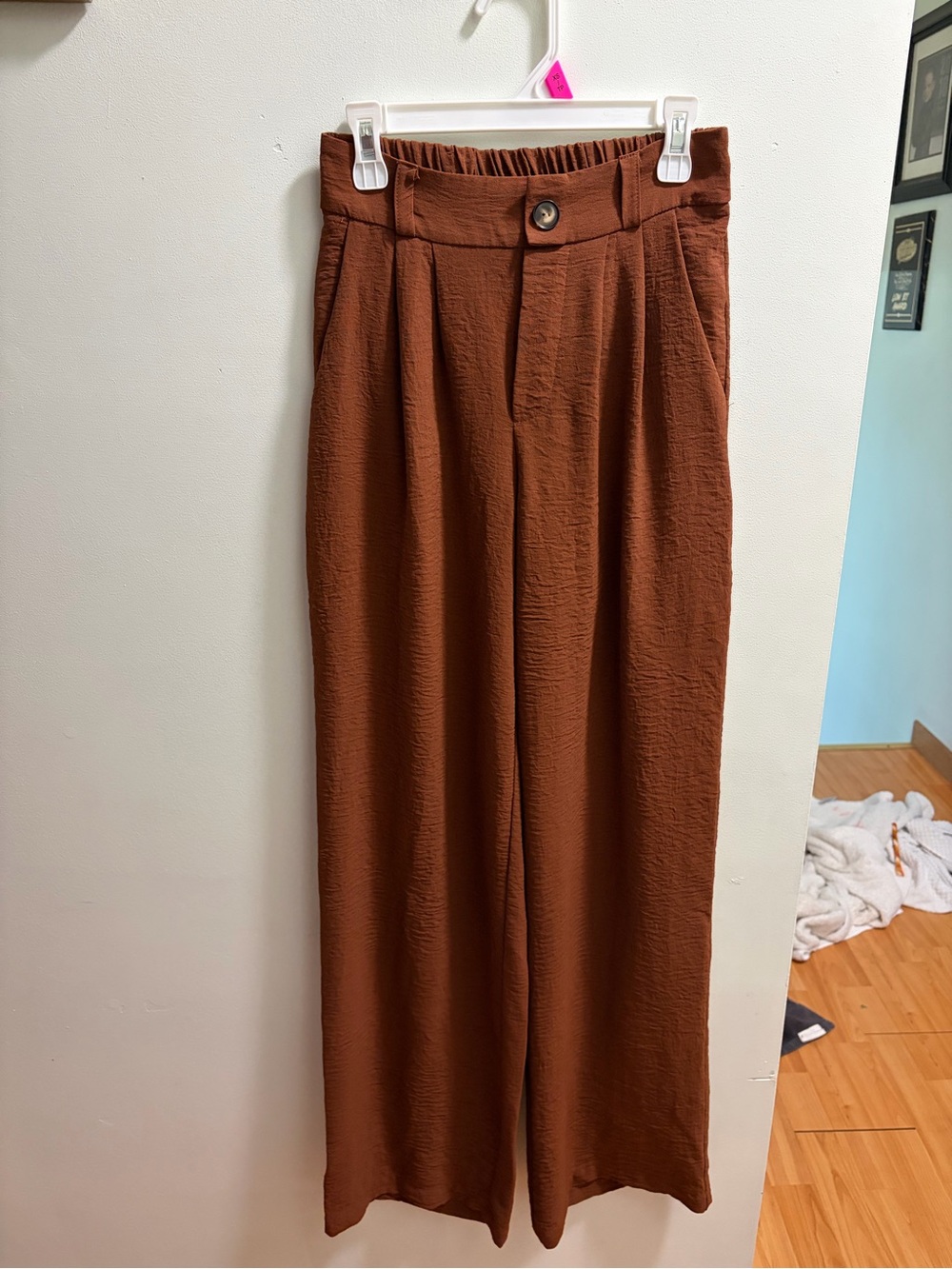 Rusty coloured matching dress pants and vest - Picture 3 of 4